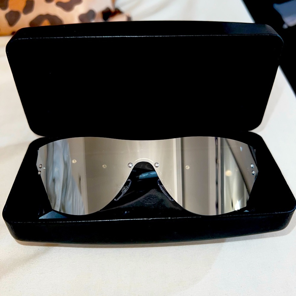 VERSACE MIRRORED SUNGLASSES